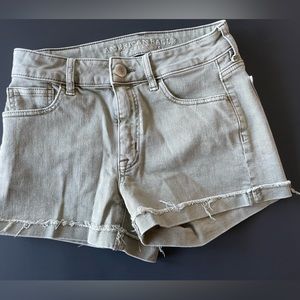 American Eagle Outfitters